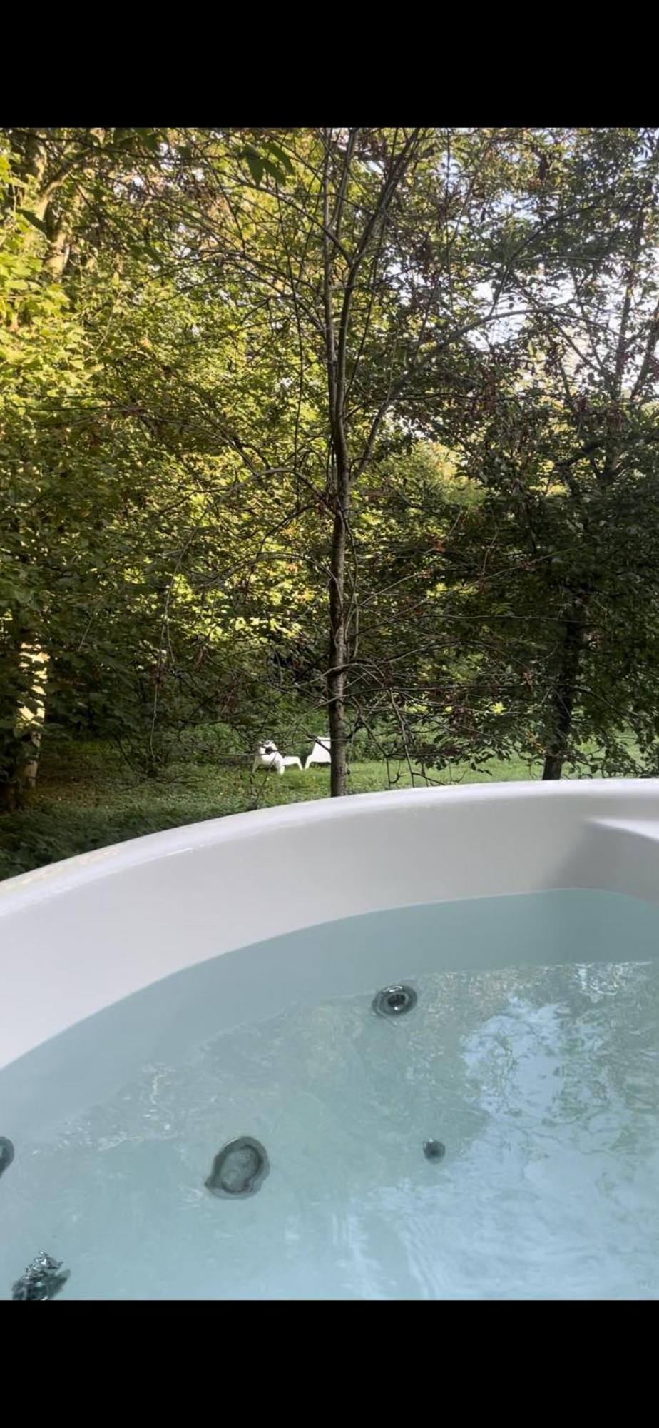 La Canopee Des Arbres, Anna Ellezelles Eksteriør billede